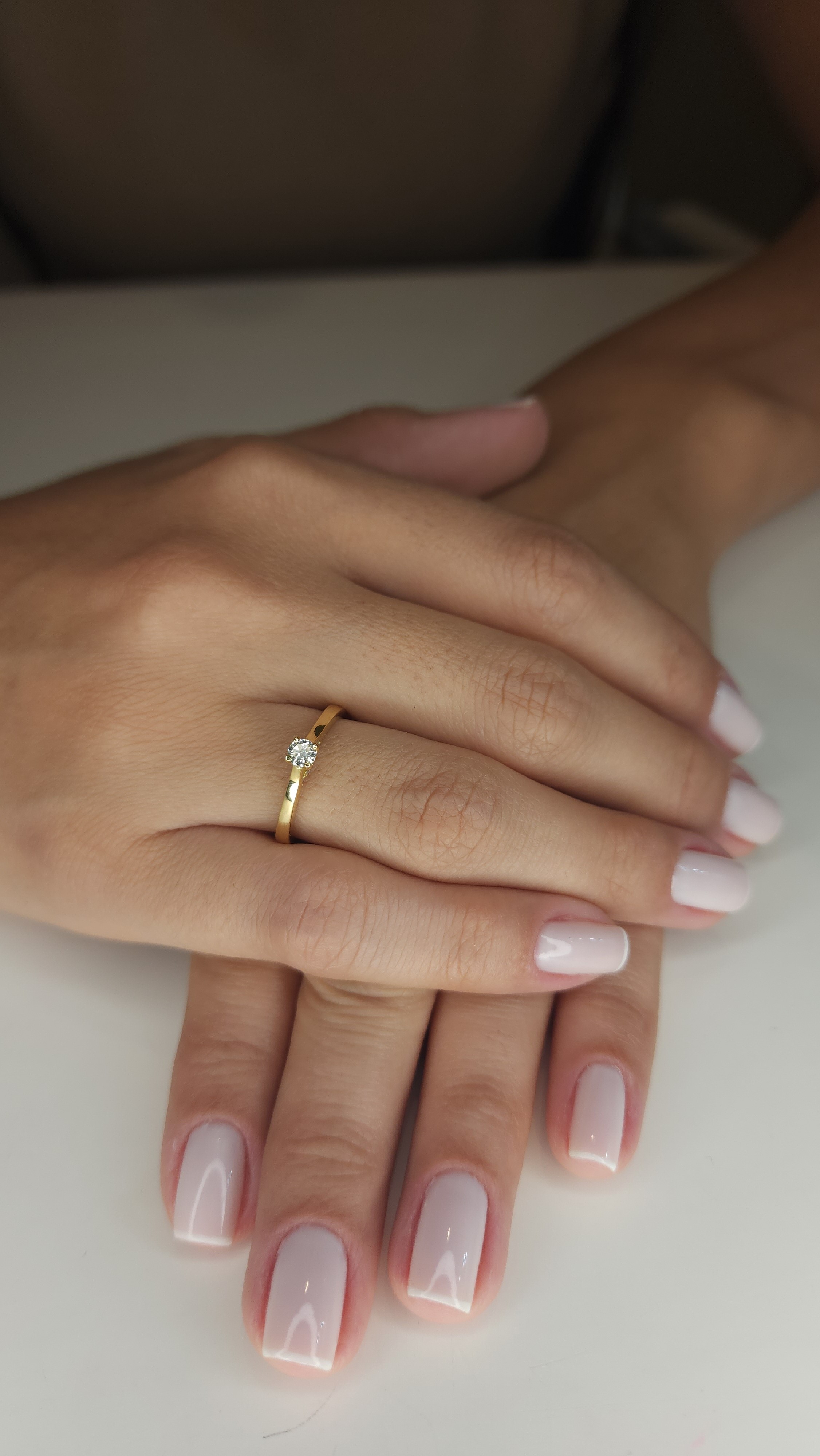 Anel solit�rio linha encanto de diamante