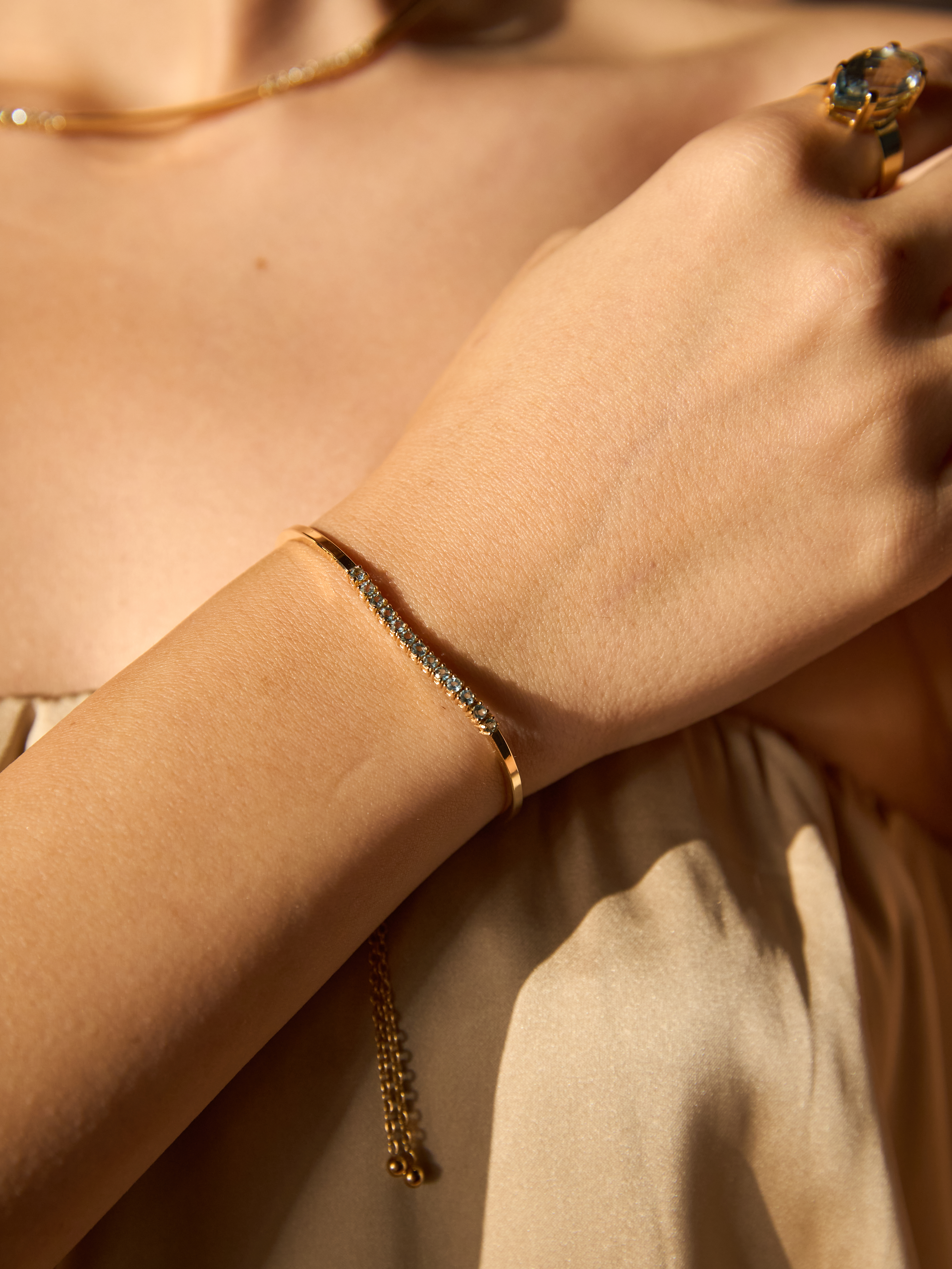 Pulseira Fio de Top�zio Azul